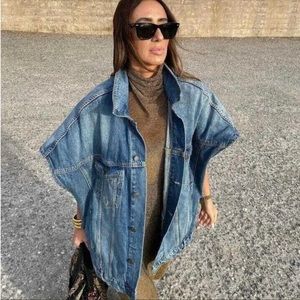 ZARA NWT DENIM CAPE 💙